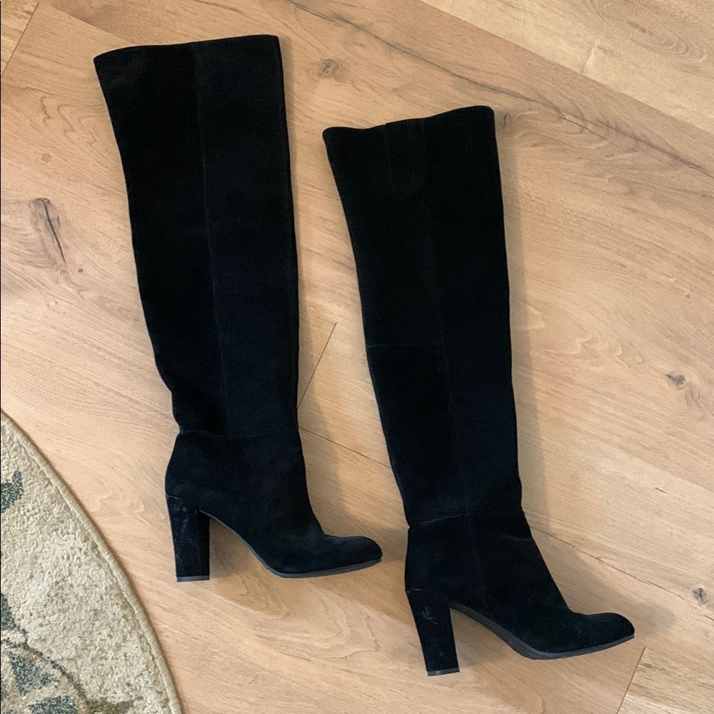 Nine West Black Over the Knee Boots with Streamlined Silhouette